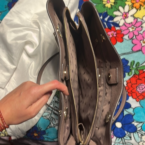 Like New Kate Spade Purse Jordyn large size - Picture 6 of 9